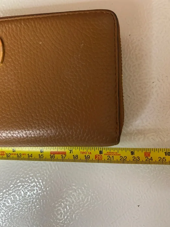 Michael Kors Tan Pebbled Leather Wristlet Wallet with Green Charm - Picture 7 of 9